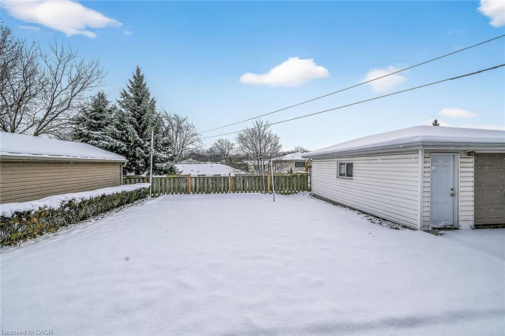 84 Blanmora Drive, Hamilton, ON - Outdoor