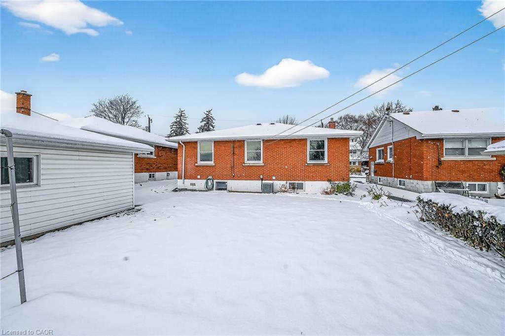 84 Blanmora Drive, Hamilton, ON - Outdoor