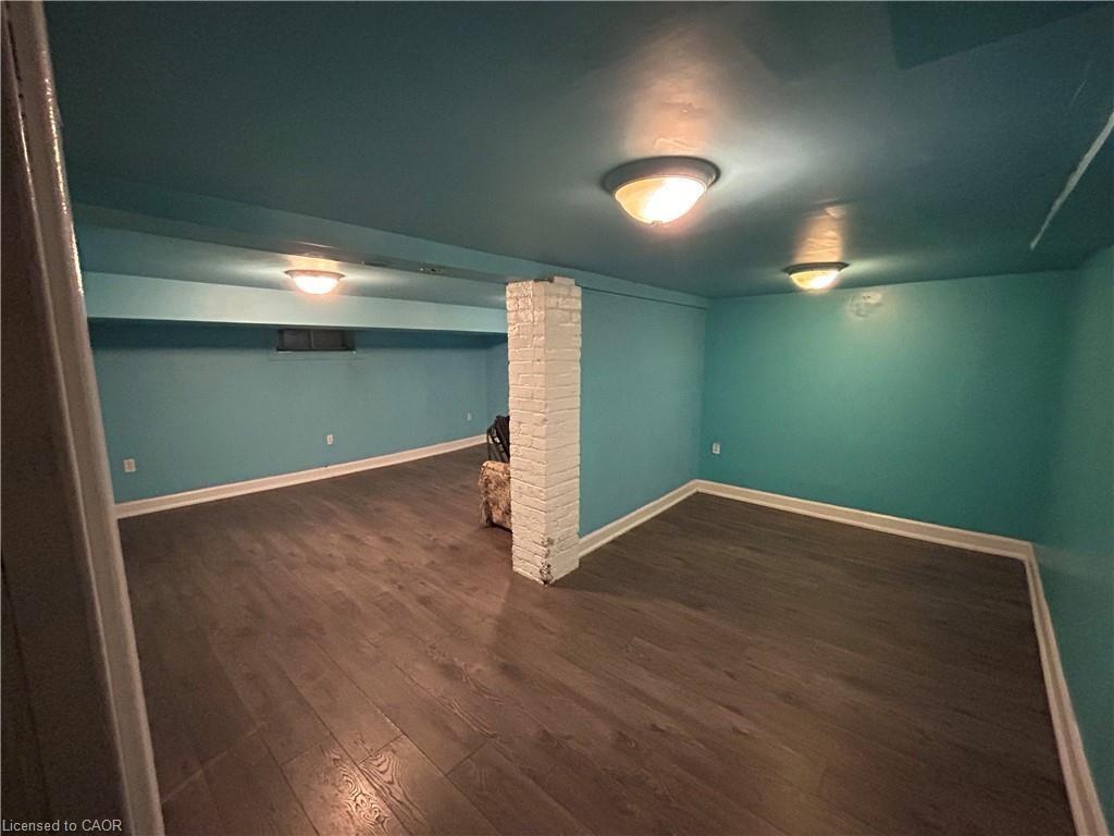 77 Ottawa Street S, Hamilton, ON - Indoor Photo Showing Other Room
