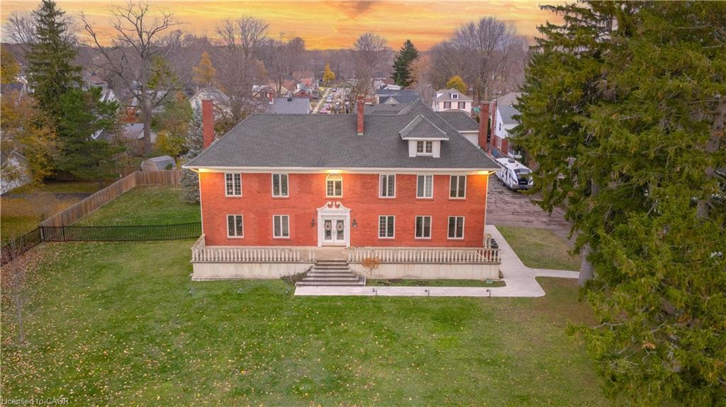 417 Broad Street W, Dunnville, ON - Outdoor