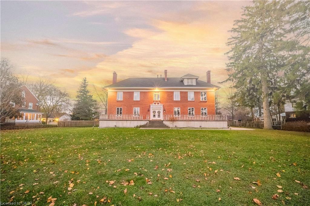 417 Broad Street W, Dunnville, ON - Outdoor