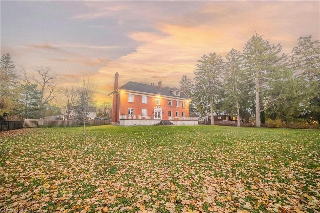 417 Broad Street W, Dunnville, ON - Outdoor