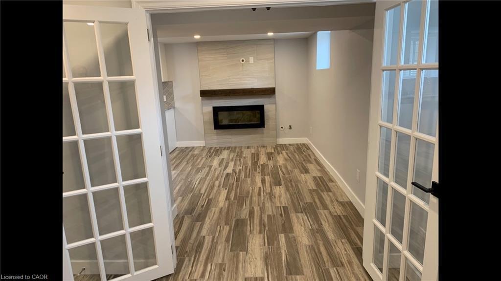 2-44 Lucerne Drive, Kitchener, ON - Indoor With Fireplace