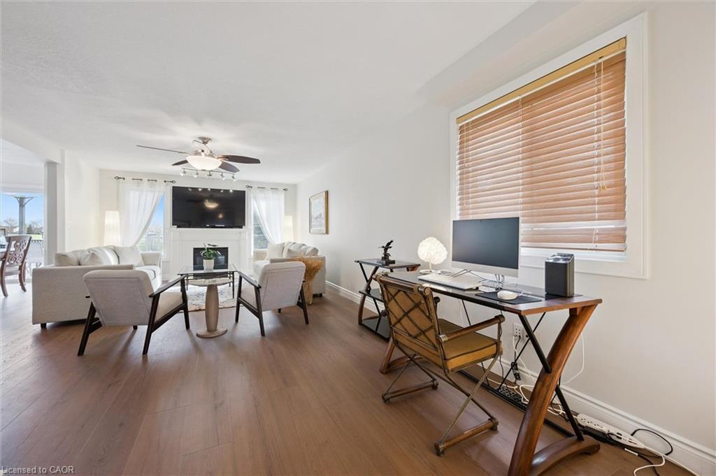 442 Chesapeake Drive, Waterloo, ON - Indoor Photo Showing Office