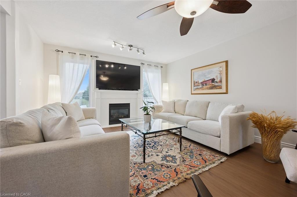 442 Chesapeake Drive, Waterloo, ON - Indoor Photo Showing Living Room With Fireplace