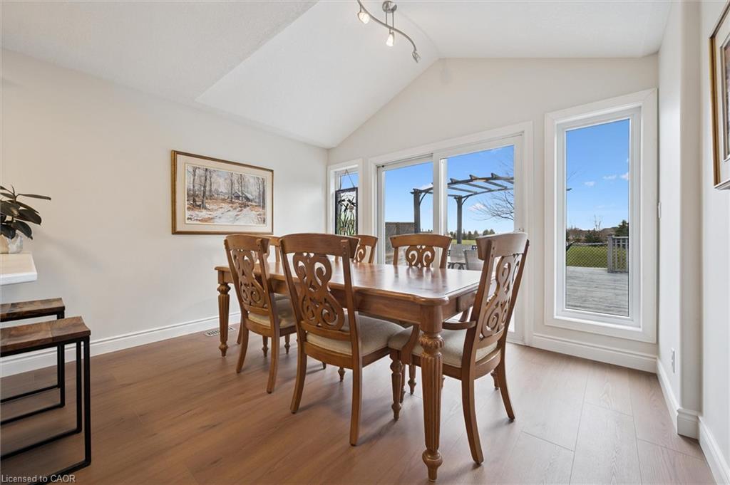 442 Chesapeake Drive, Waterloo, ON - Indoor Photo Showing Dining Room
