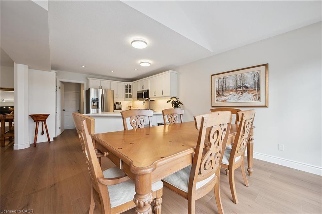 442 Chesapeake Drive, Waterloo, ON - Indoor Photo Showing Dining Room