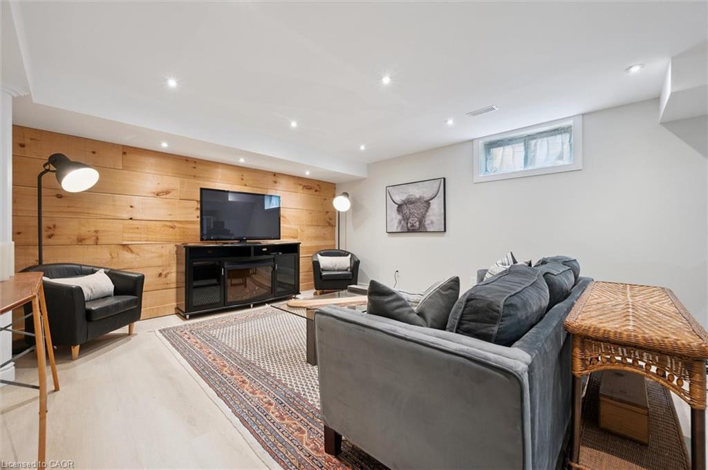 442 Chesapeake Drive, Waterloo, ON - Indoor