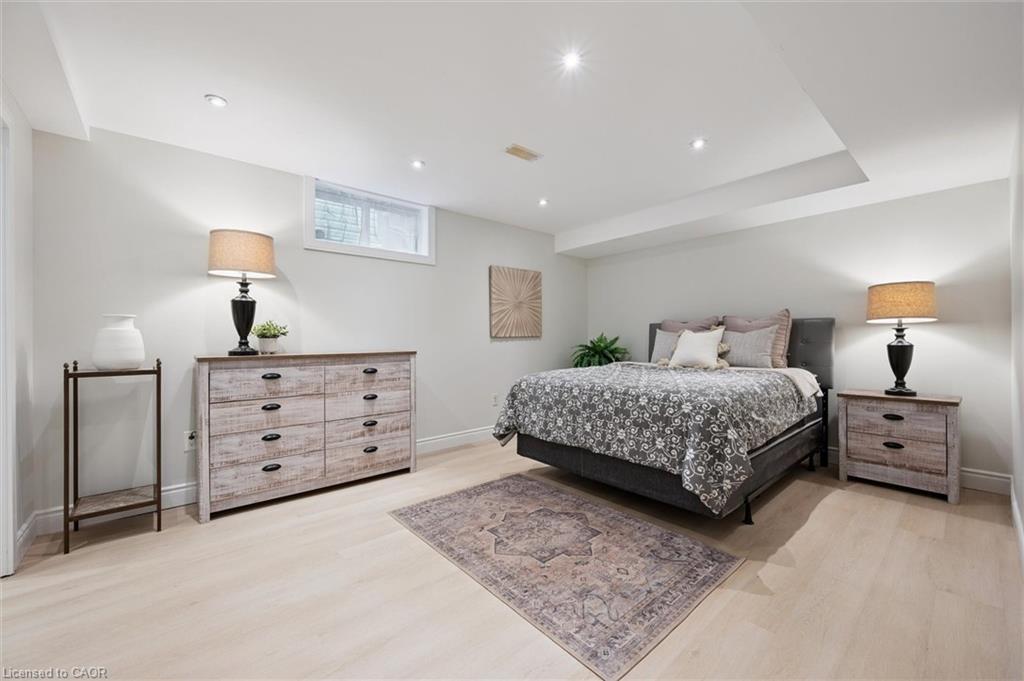 442 Chesapeake Drive, Waterloo, ON - Indoor Photo Showing Bedroom
