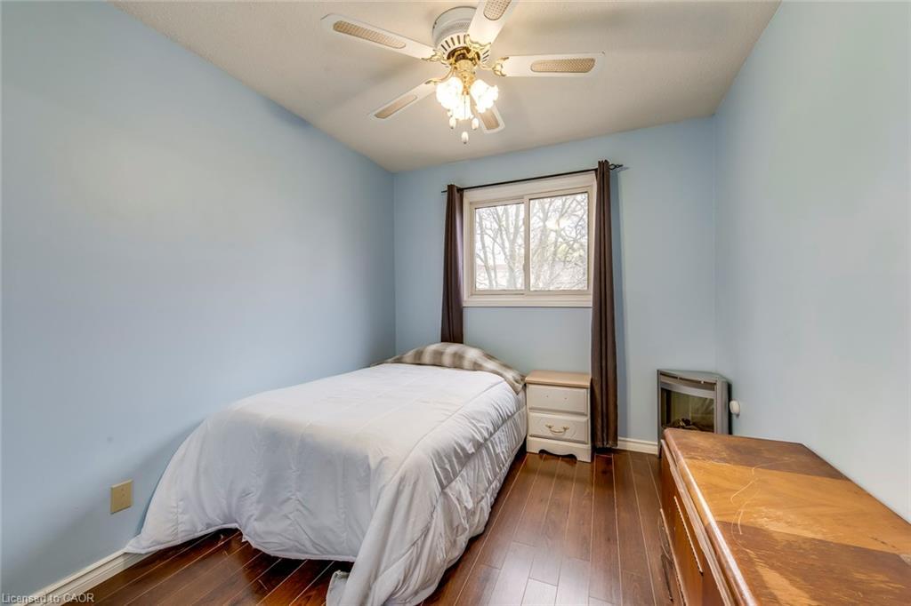 14-1548 Newlands Crescent, Burlington, ON - Indoor Photo Showing Bedroom