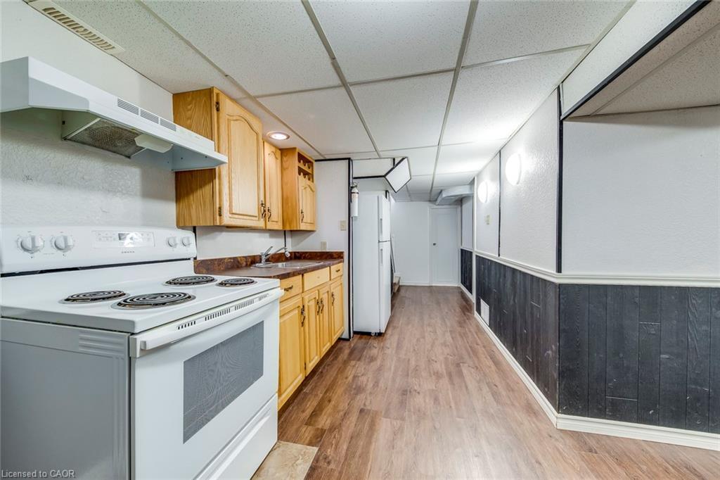 14-1548 Newlands Crescent, Burlington, ON - Indoor Photo Showing Kitchen