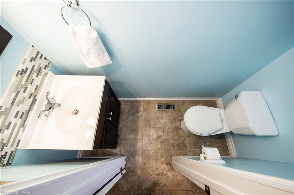14-1548 Newlands Crescent, Burlington, ON - Indoor Photo Showing Bathroom