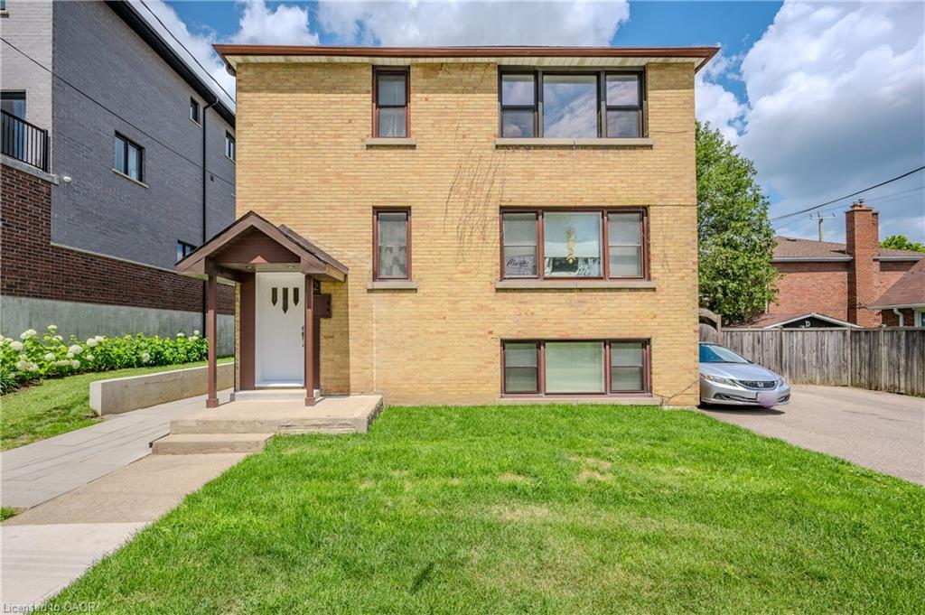 3-102 Sydney Street N, Kitchener, ON - Outdoor With Exterior