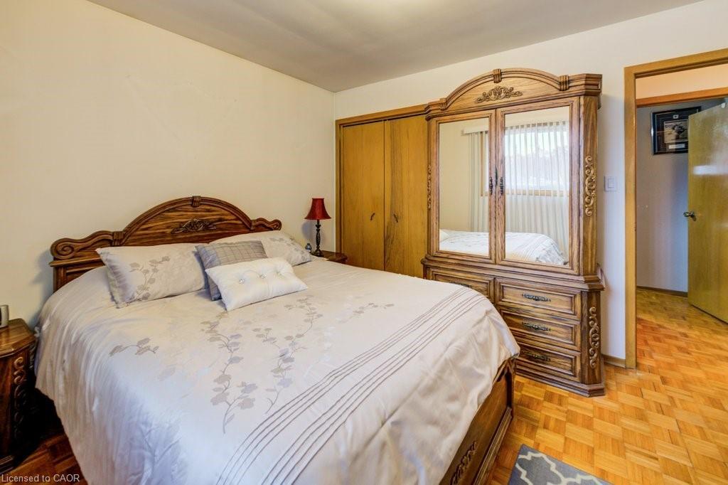 131 Thunderbird Drive, Cambridge, ON - Indoor Photo Showing Bedroom