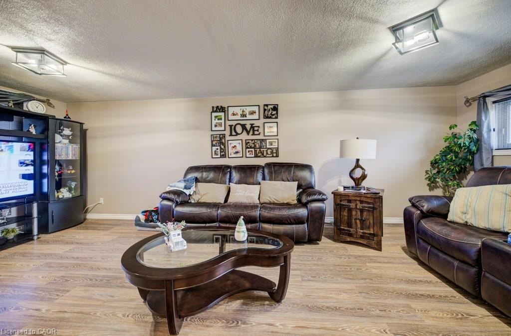 131 Thunderbird Drive, Cambridge, ON - Indoor