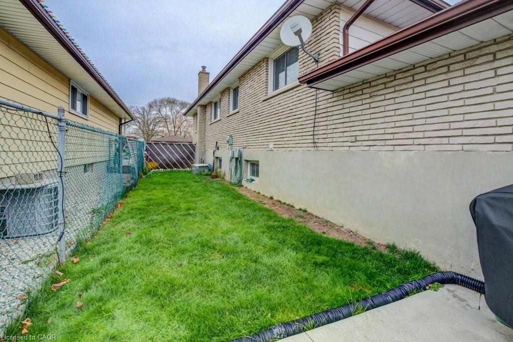 131 Thunderbird Drive, Cambridge, ON - Outdoor With Exterior