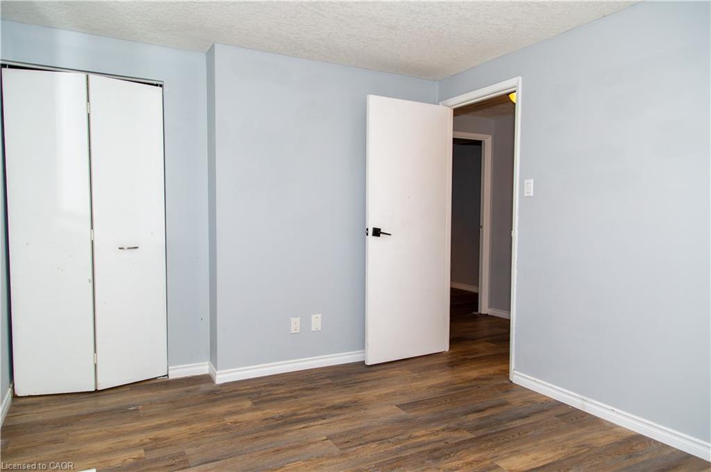 99 Broken Oak Crescent, Kitchener, ON - Indoor Photo Showing Other Room