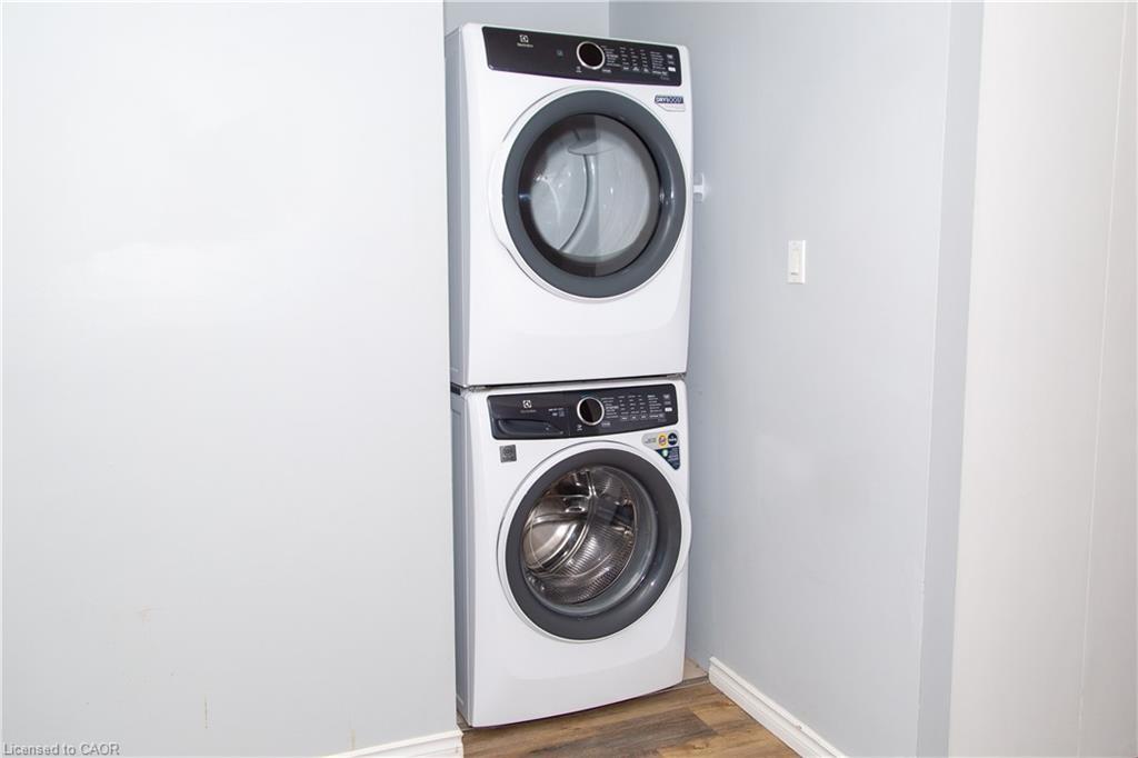 99 Broken Oak Crescent, Kitchener, ON - Indoor Photo Showing Laundry Room