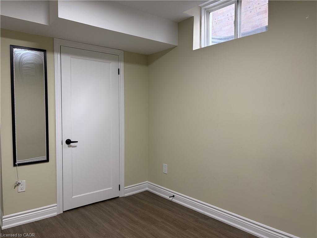 40 Houghton Street, Cambridge, ON - Indoor Photo Showing Other Room