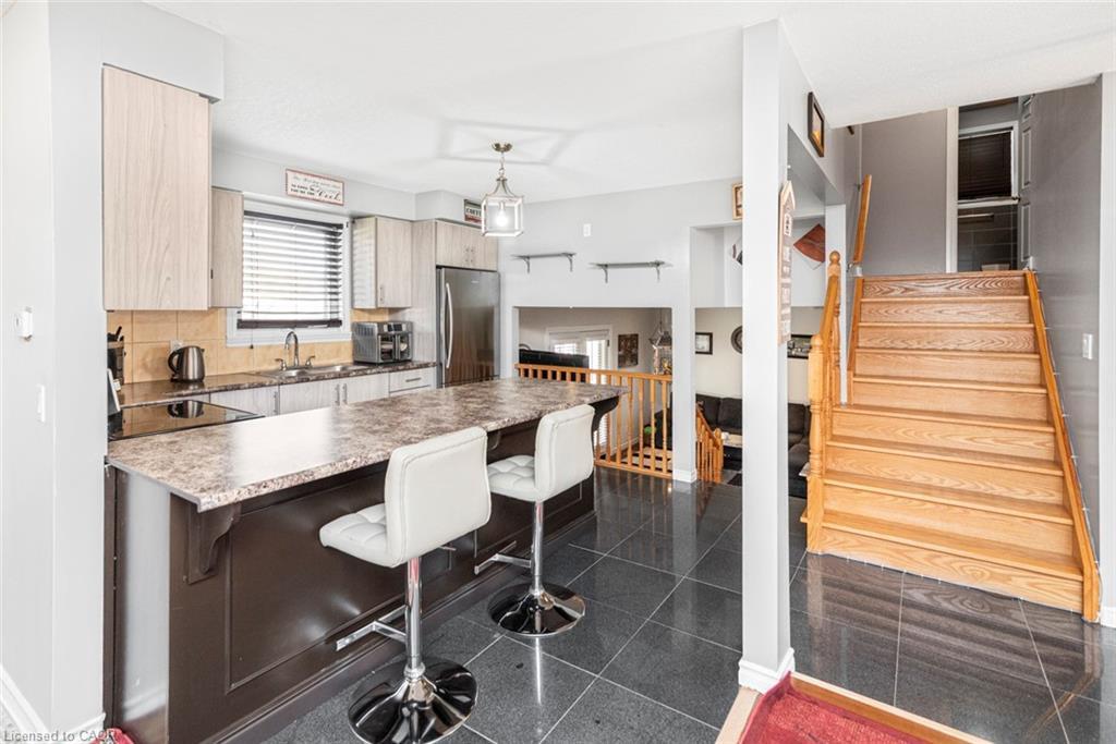 91 Thorburn Street S, Cayuga, ON - Indoor