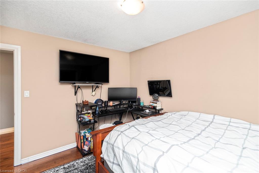 91 Thorburn Street S, Cayuga, ON - Indoor Photo Showing Bedroom