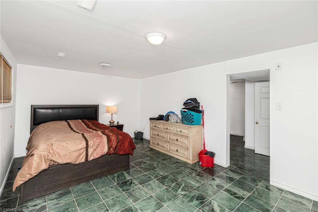 91 Thorburn Street S, Cayuga, ON - Indoor Photo Showing Bedroom