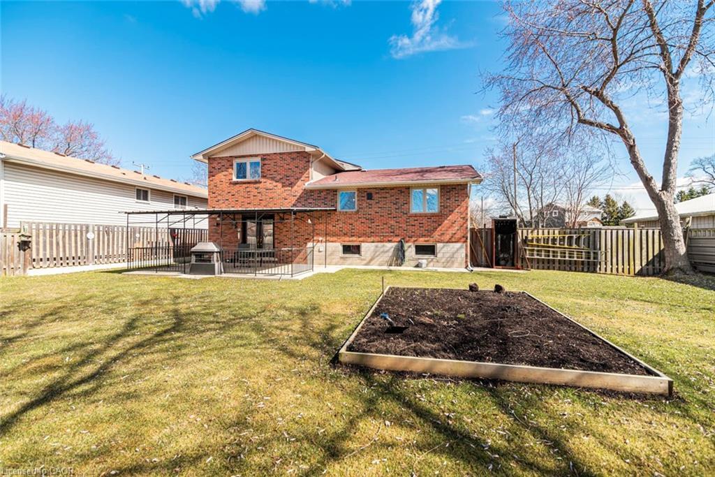 91 Thorburn Street S, Cayuga, ON - Outdoor