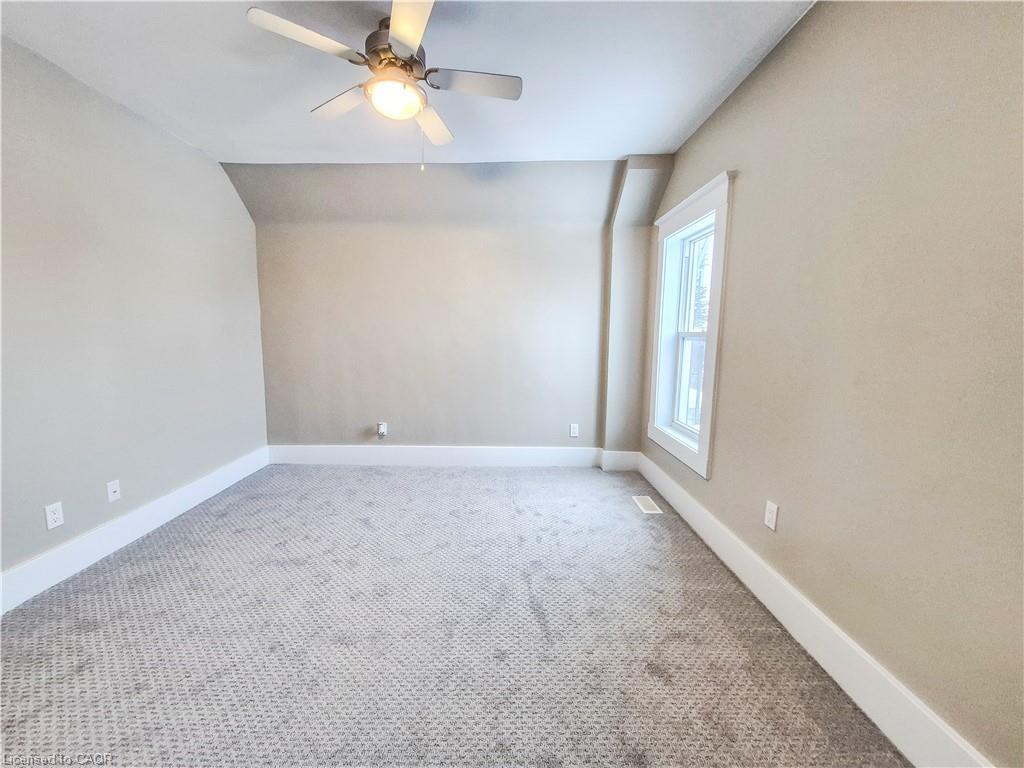 2-60 Betzner Avenue N, Kitchener, ON - Indoor Photo Showing Other Room