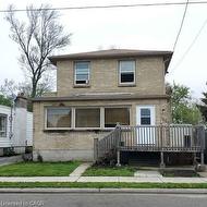 Main-786 Walker Street London, ON N5Z 1J4