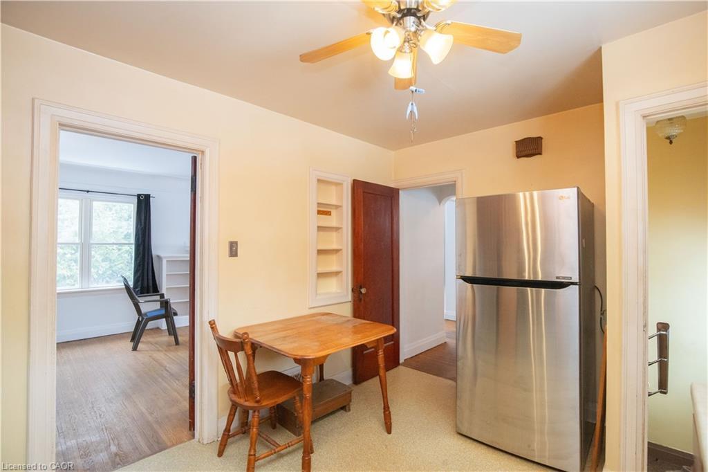 90 Osler Drive, Dundas, ON - Indoor