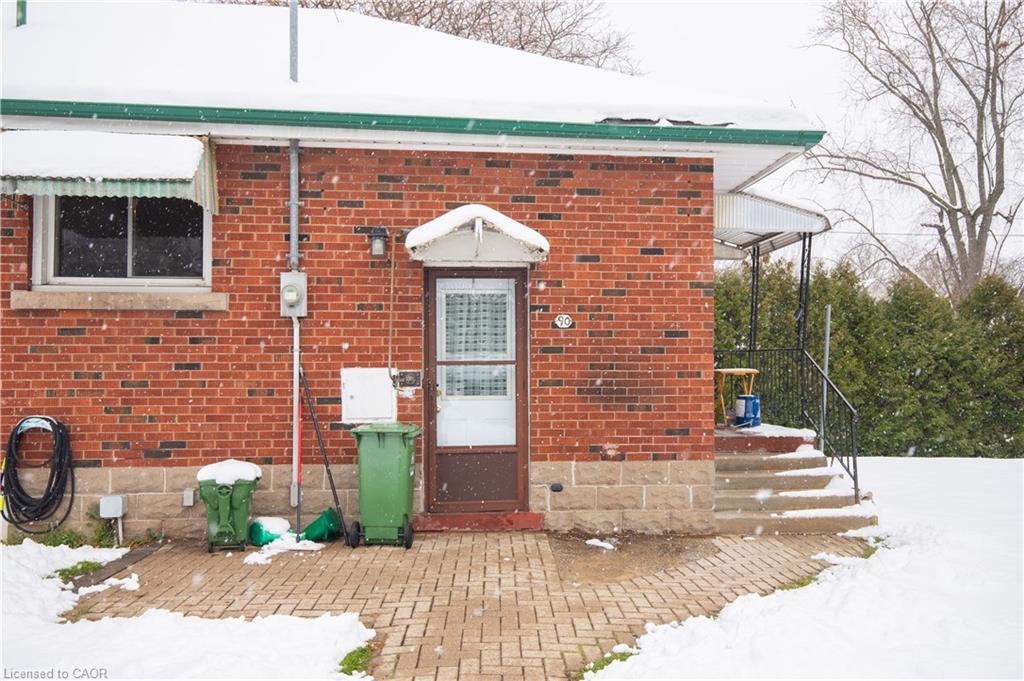 90 Osler Drive, Dundas, ON - Outdoor With Exterior