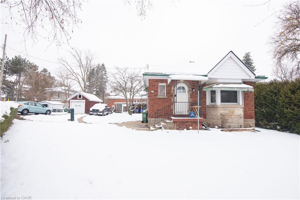 90 Osler Drive, Dundas, ON - Outdoor