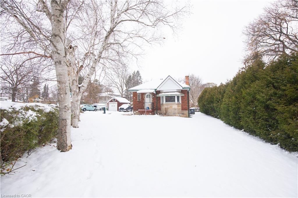 90 Osler Drive, Dundas, ON - Outdoor