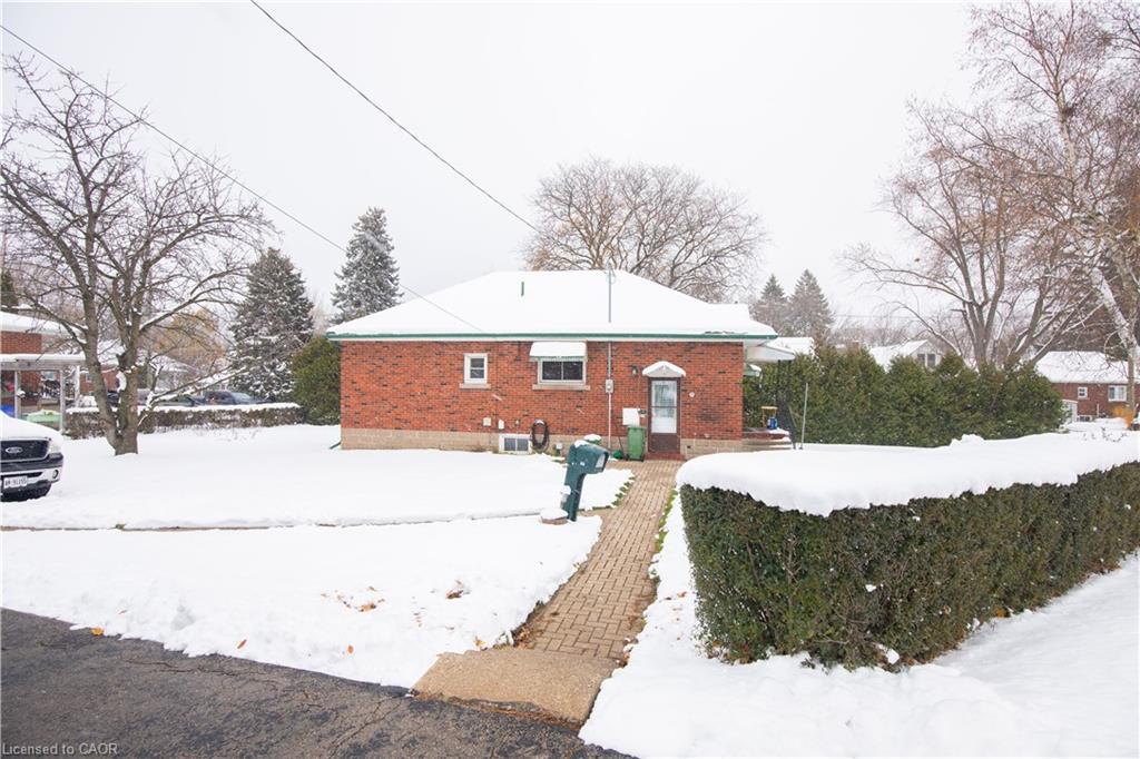 90 Osler Drive, Dundas, ON - Outdoor