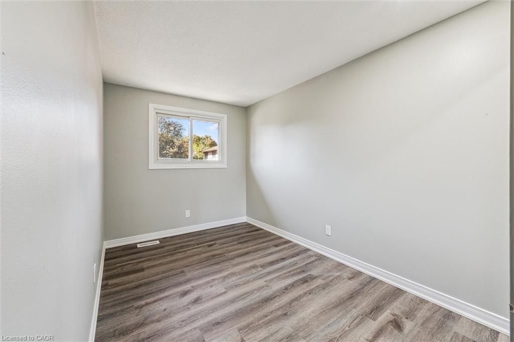 51-210 Glamis Road, Cambridge, ON - Indoor Photo Showing Other Room