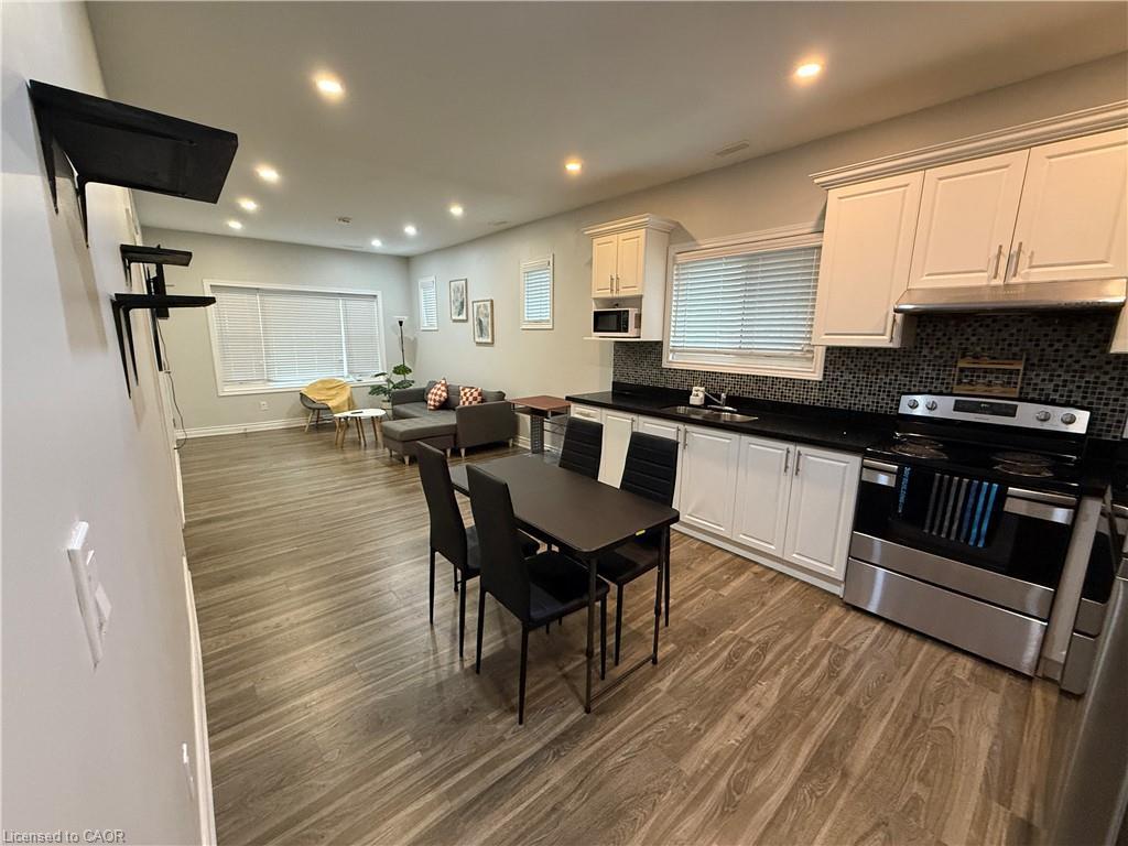 106 Spadina Avenue, Hamilton, ON - Indoor