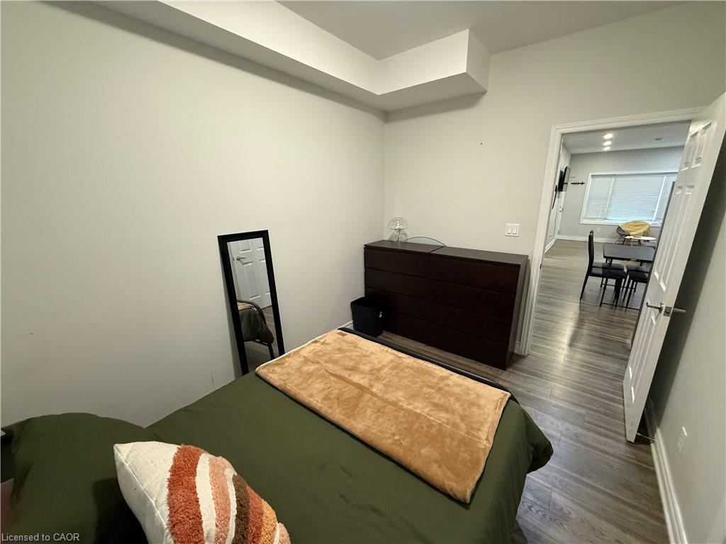 106 Spadina Avenue, Hamilton, ON - Indoor