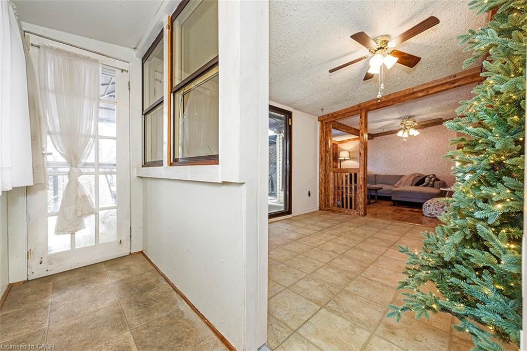 58 Eastvale Place, Hamilton, ON - Indoor Photo Showing Other Room