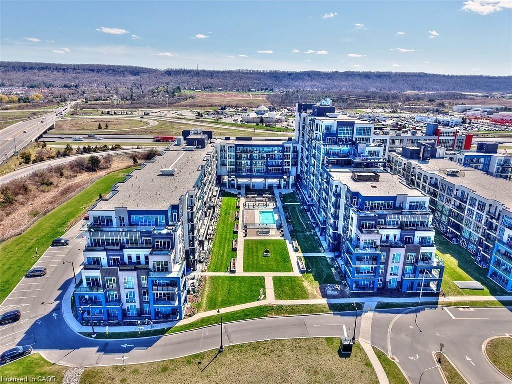 530-16 Concord Place, Grimsby, ON - Outdoor With View