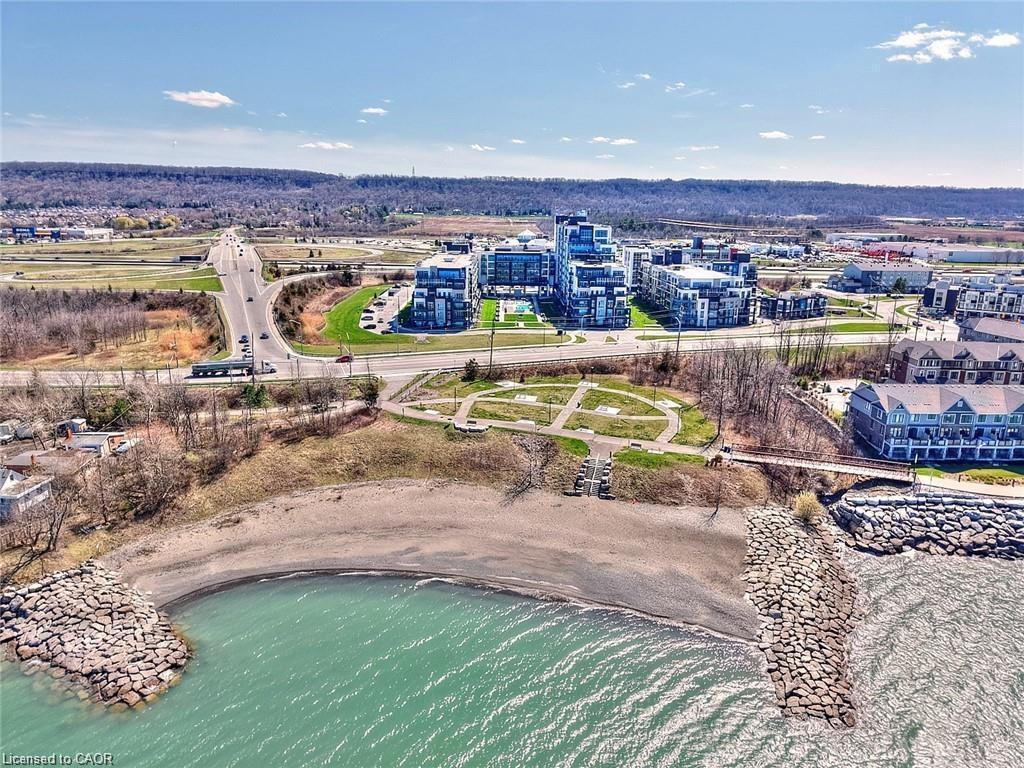 530-16 Concord Place, Grimsby, ON - Outdoor With View