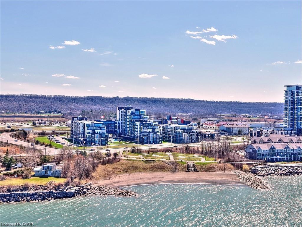 530-16 Concord Place, Grimsby, ON - Outdoor With View