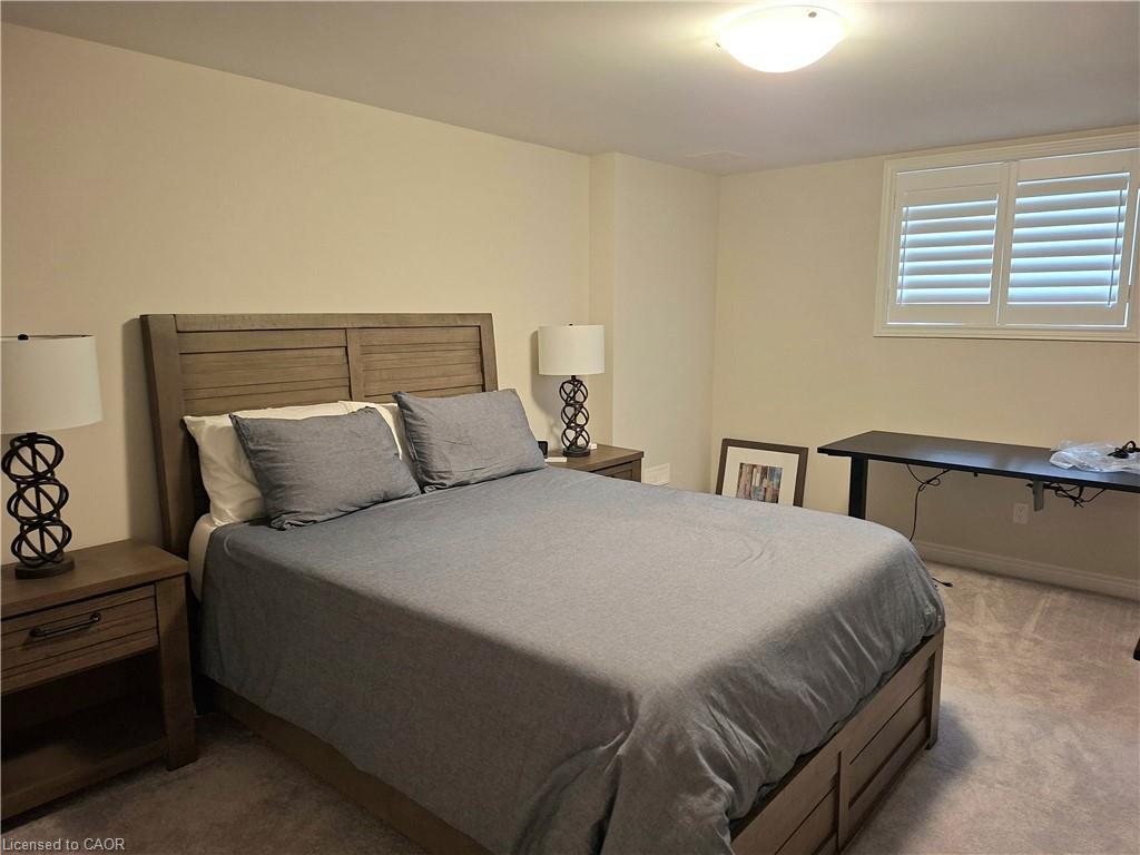 5 Mcclay Avenue, Grimsby, ON - Indoor Photo Showing Bedroom