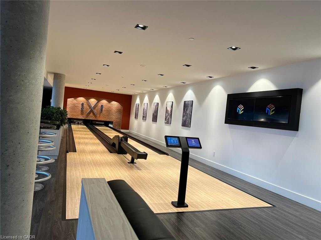 405-5 Wellington Street S, Kitchener, ON - Indoor Photo Showing Other Room