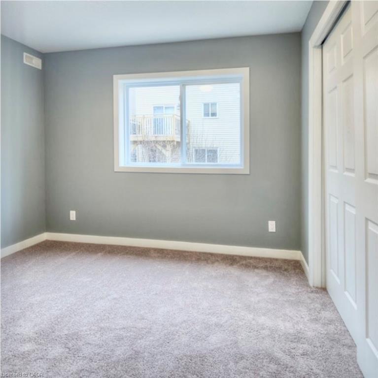 22-58 Howe Drive, Kitchener, ON - Indoor Photo Showing Other Room