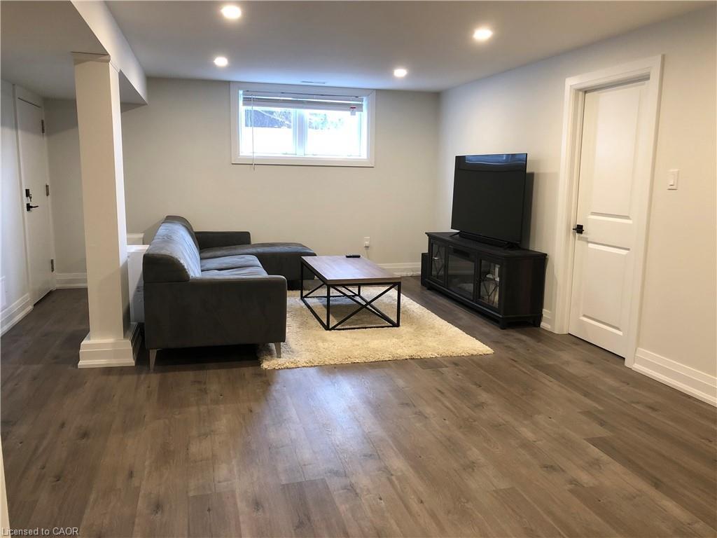 Lower-92 South Bend Road W, Hamilton, ON - Indoor Photo Showing Basement