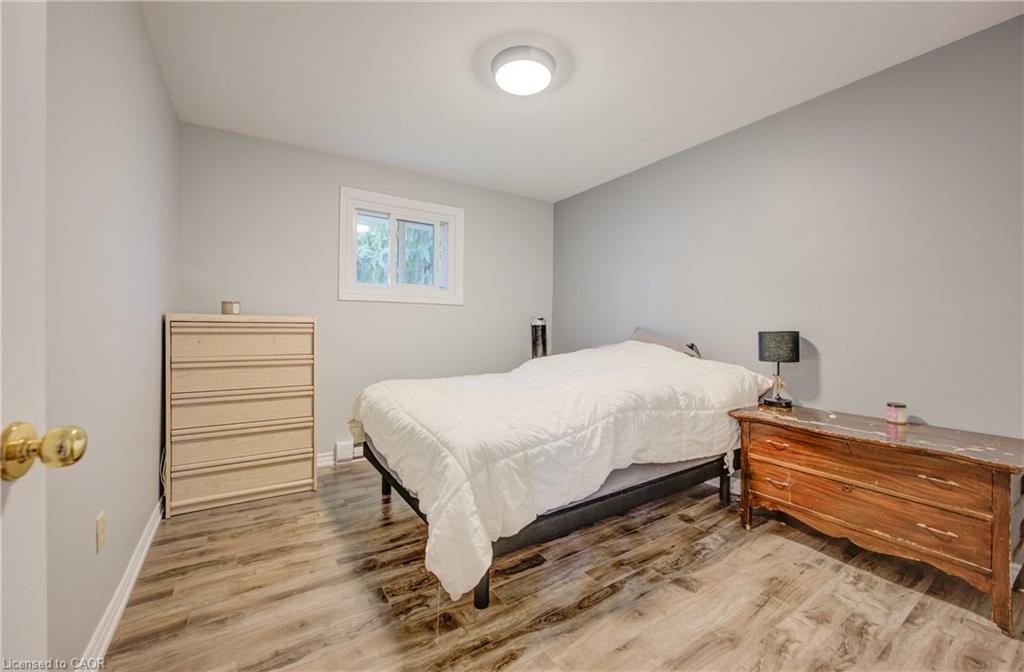 721 Waterloo Street, Mount Forest, ON - Indoor Photo Showing Bedroom