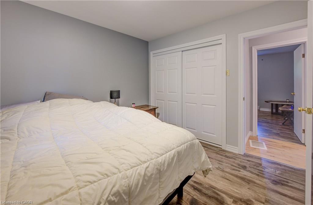 721 Waterloo Street, Mount Forest, ON - Indoor Photo Showing Bedroom