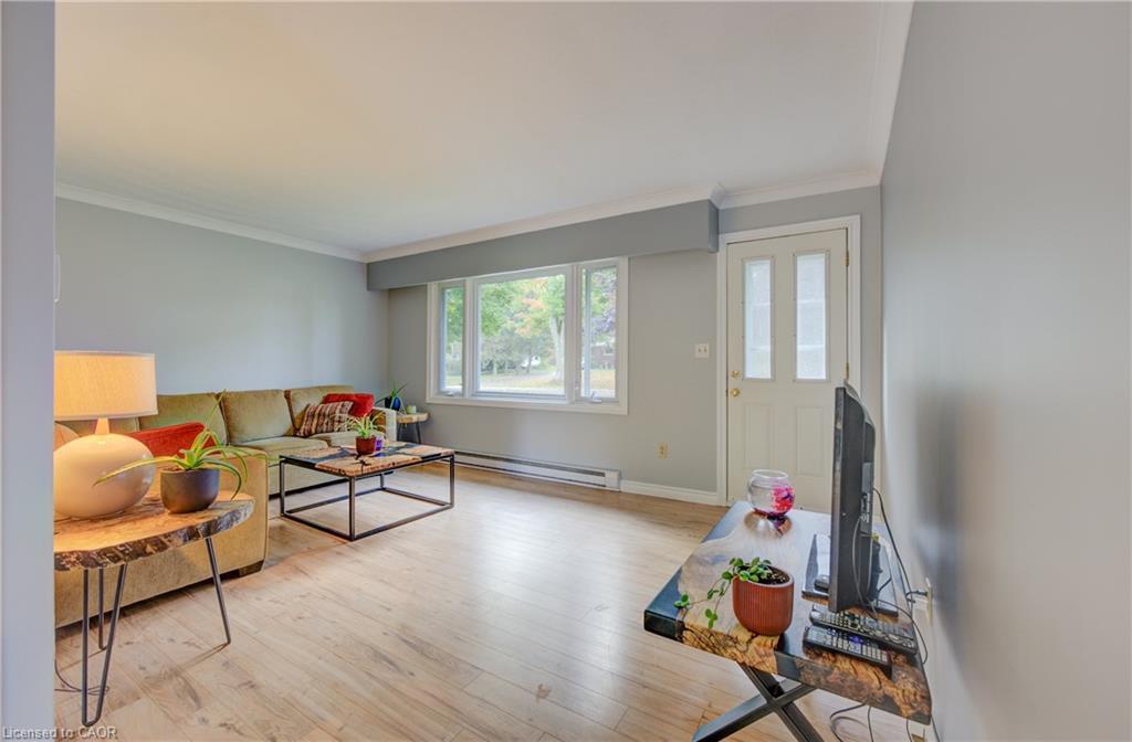 721 Waterloo Street, Mount Forest, ON - Indoor