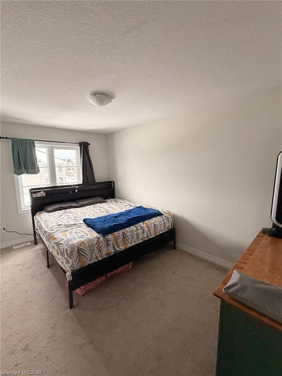 11 Genoa Drive, Hamilton, ON - Indoor Photo Showing Bedroom