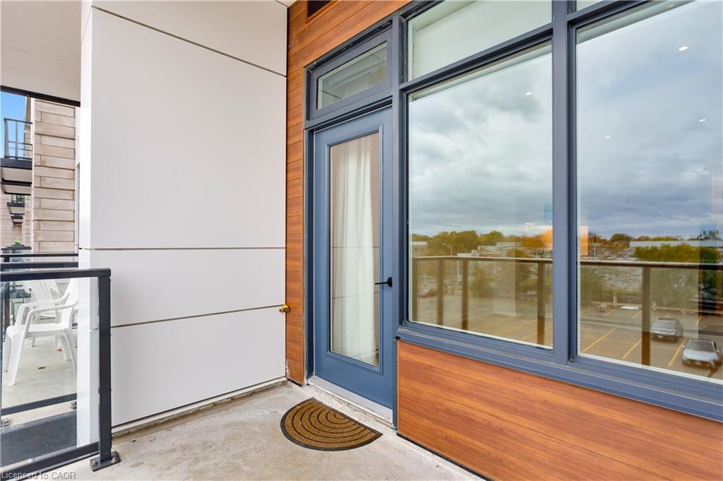 307-123 Maurice Drive, Oakville, ON - With Balcony With Exterior
